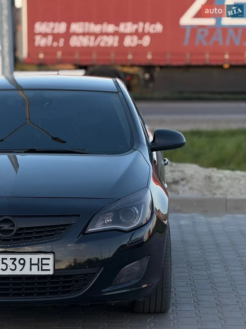 2010 Opel Astra - мініатюра 8