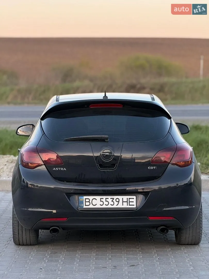 2010 Opel Astra - мініатюра 12