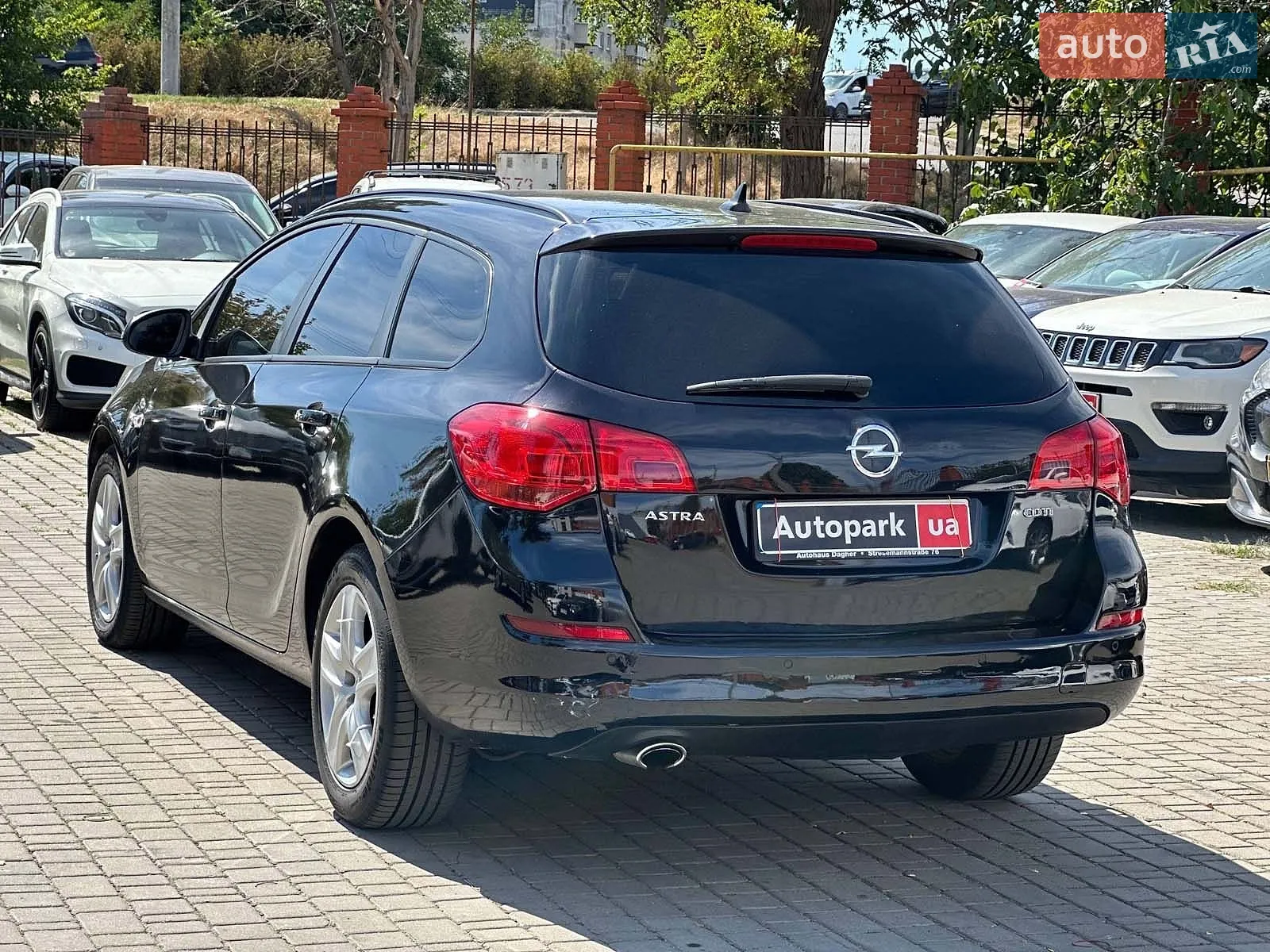 2011 Opel Astra - мініатюра 8