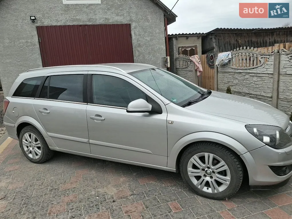 2010 Opel Astra - мініатюра 3