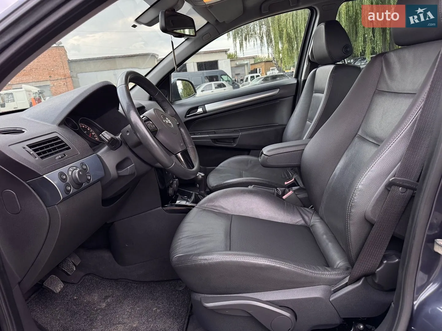 2010 Opel Astra - мініатюра 19