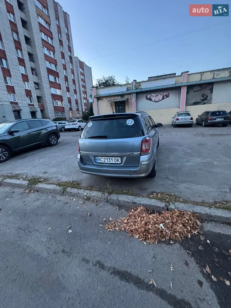 2010 Opel Astra - мініатюра 6