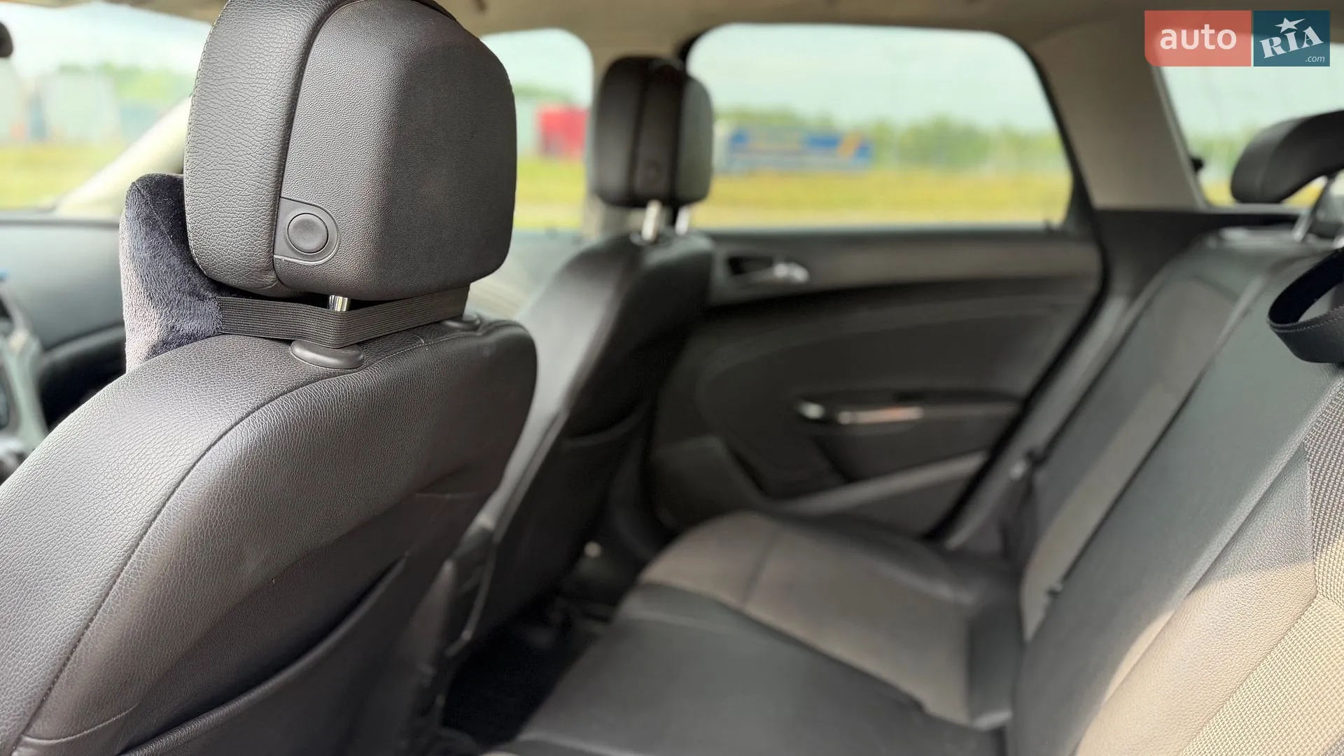 2010 Opel Astra - мініатюра 15