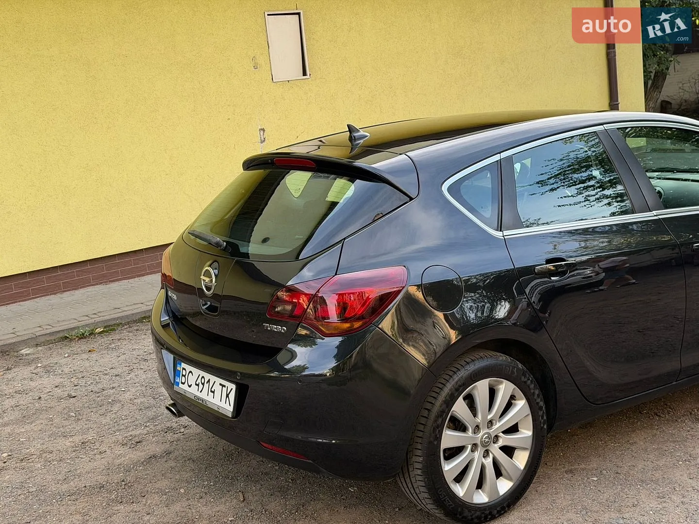 2011 Opel Astra - мініатюра 9