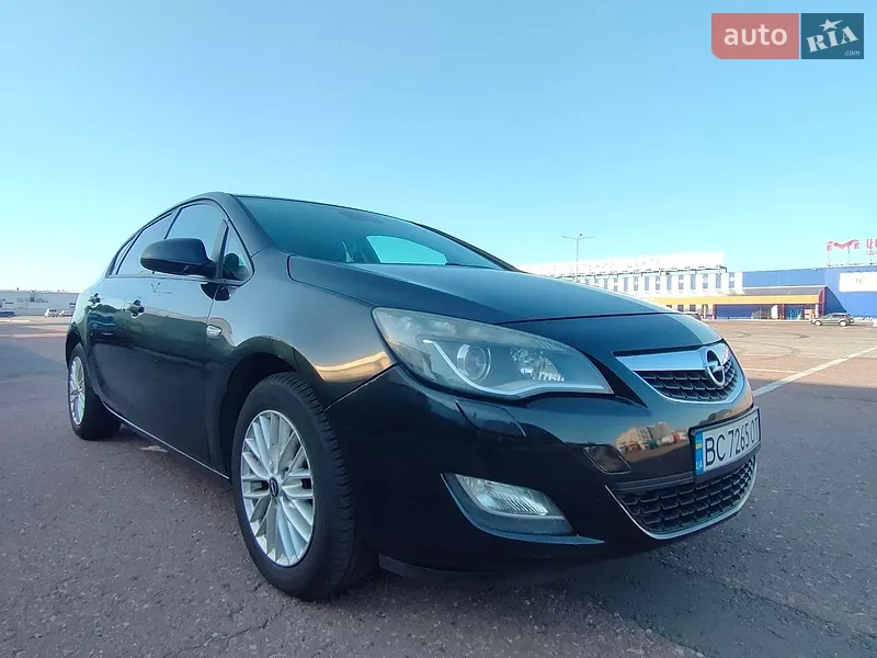 Opel Astra 2010
