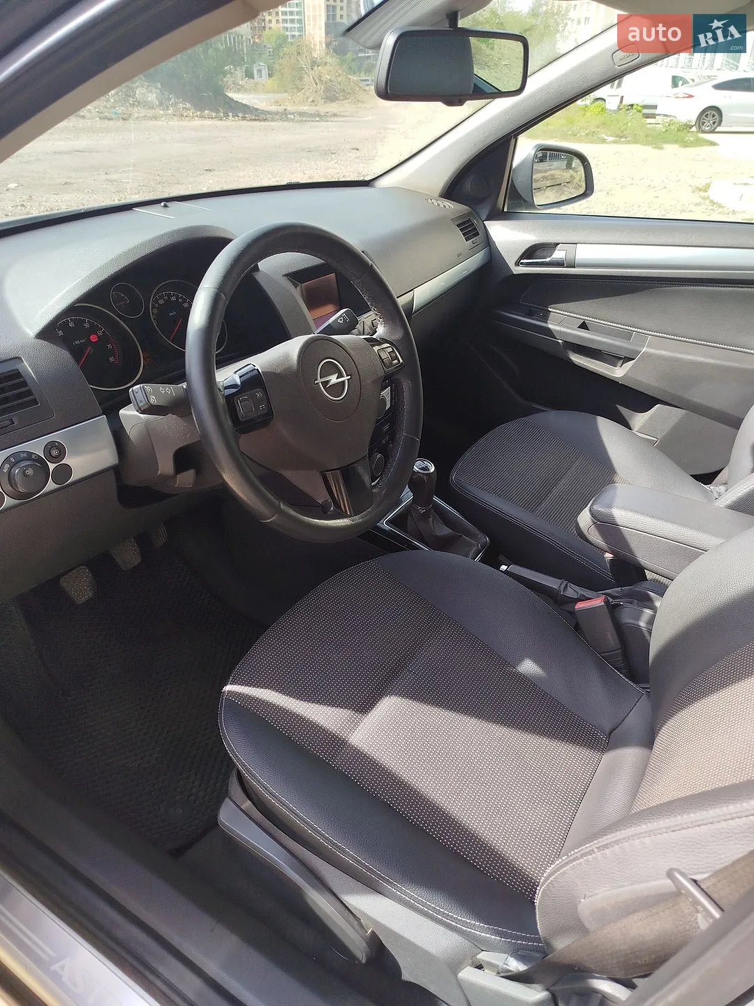 2010 Opel Astra - мініатюра 8