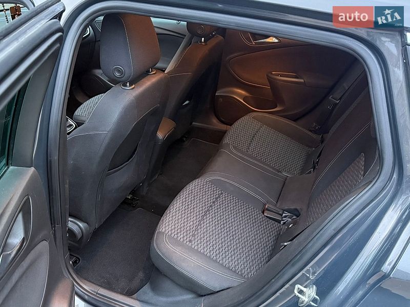 Универсал Opel Astra 2016 в Хмельницком