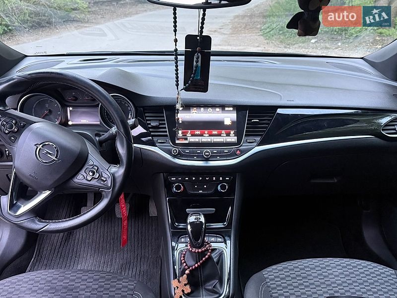 Универсал Opel Astra 2016 в Хмельницком