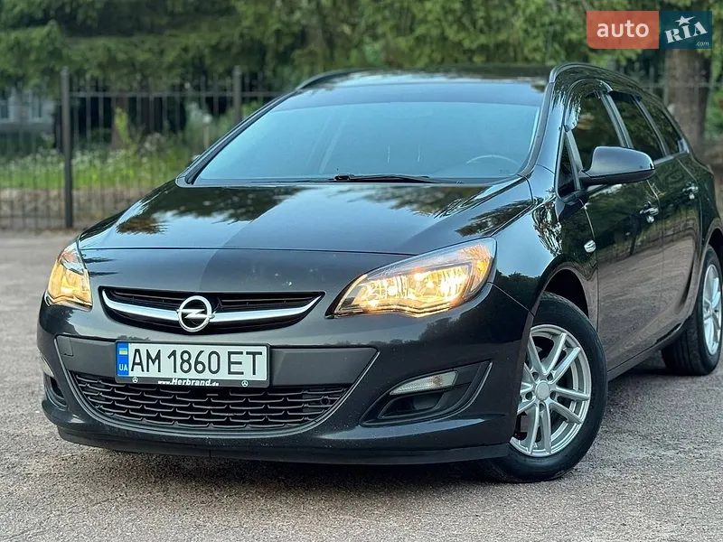 Opel Astra 2014