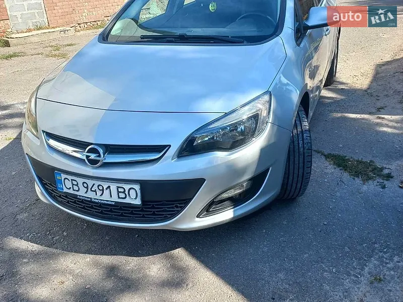 Opel Astra 2014