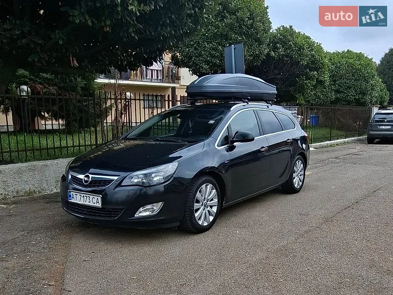Opel Astra 2012