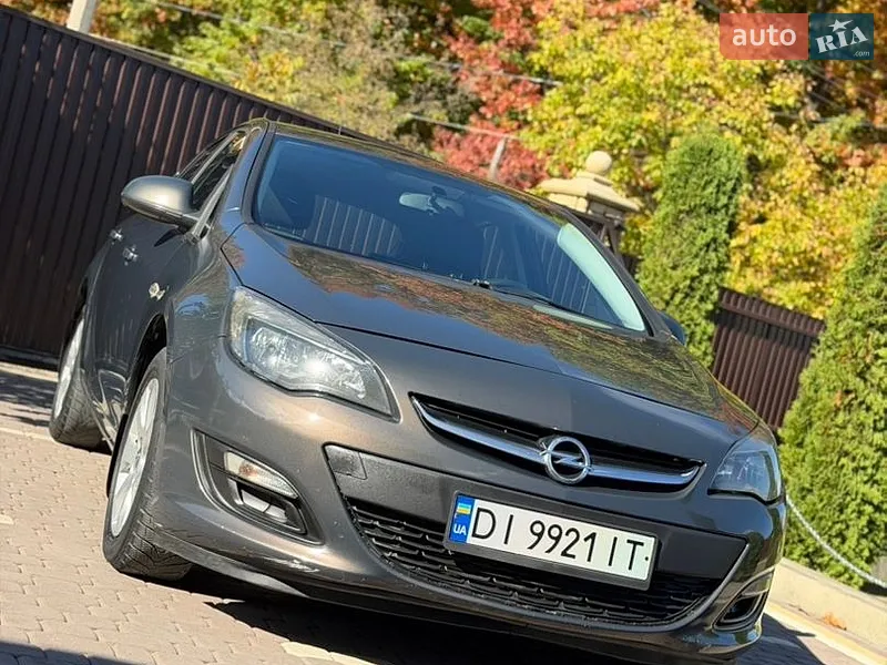 Opel Astra 2014