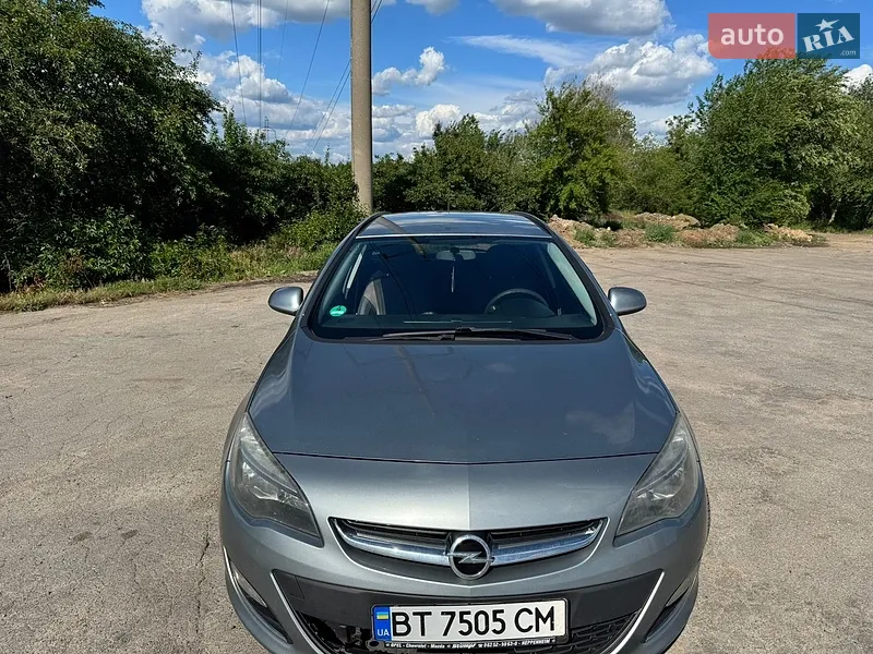 Opel Astra 2012
