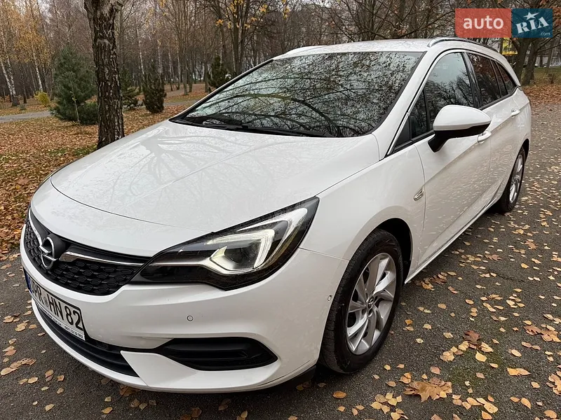 Opel Astra 2021
