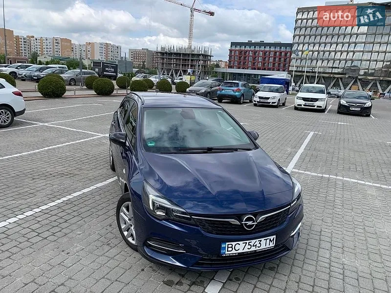 Opel Astra 2021