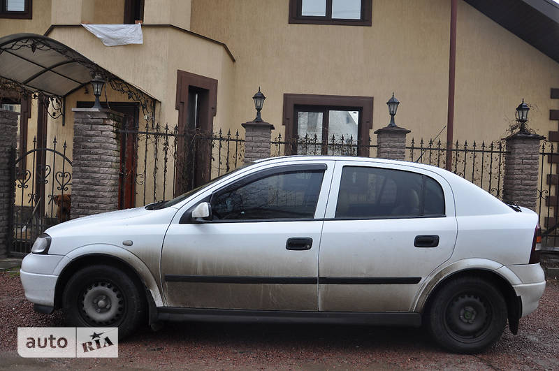 Хэтчбек Opel Astra 2001 в Киеве