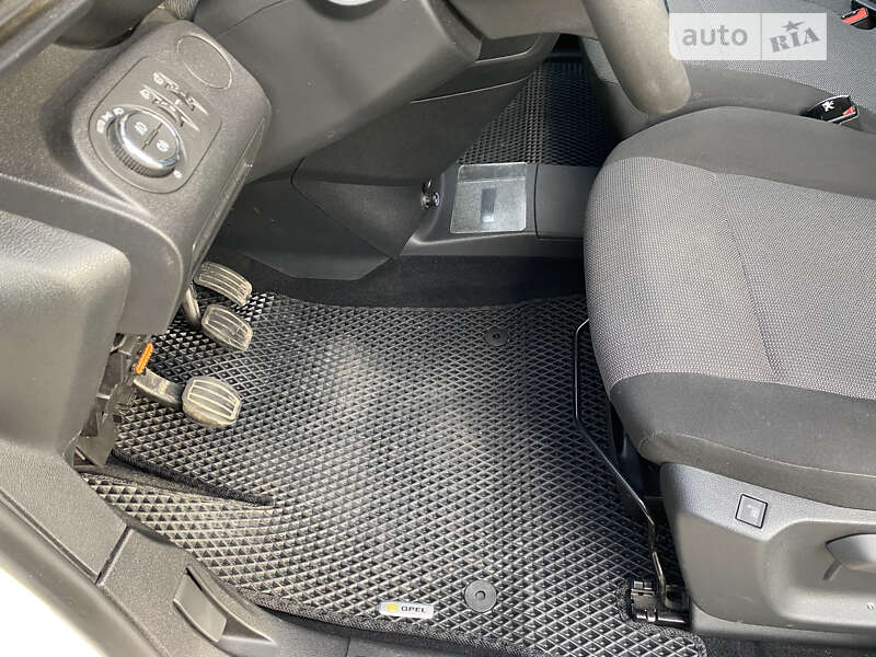 Грузовой фургон Opel Combo Cargo 2019 в Сумах