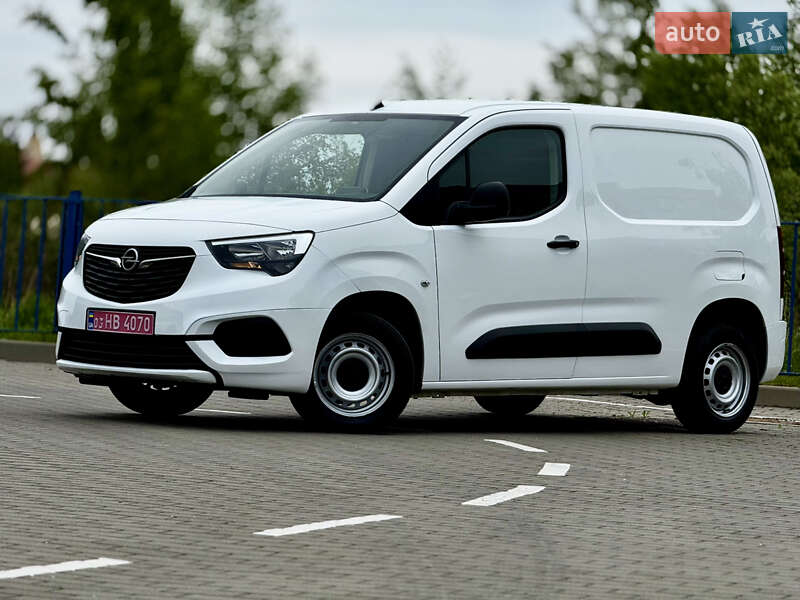 Вантажний фургон Opel Combo Cargo 2020 в Трускавці