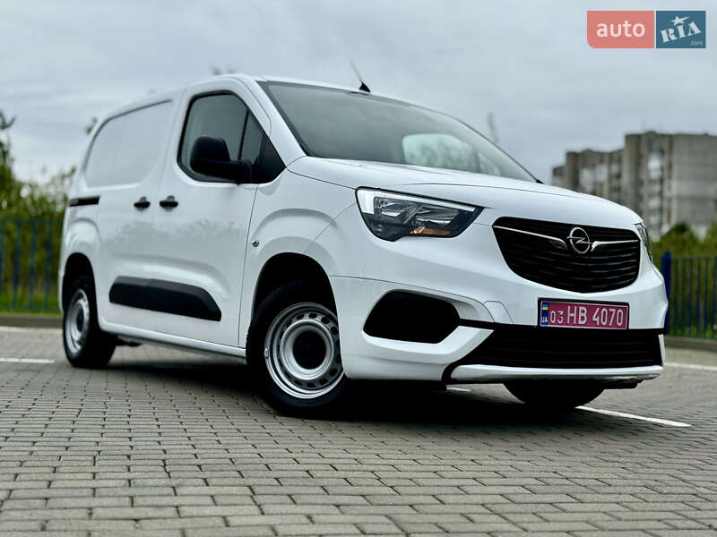 Вантажний фургон Opel Combo Cargo 2020 в Трускавці