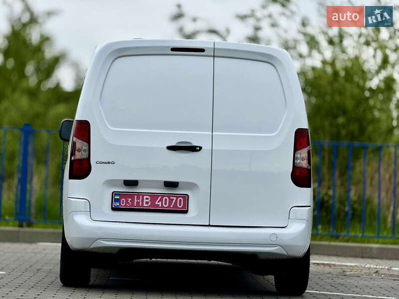 Вантажний фургон Opel Combo Cargo 2020 в Трускавці