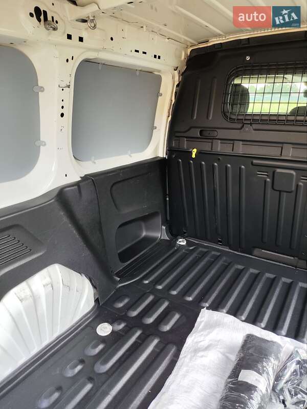 Вантажний фургон Opel Combo Cargo 2020 в Полтаві