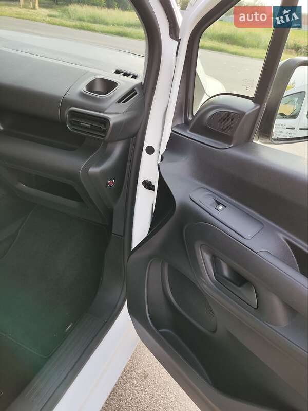 Вантажний фургон Opel Combo Cargo 2020 в Полтаві