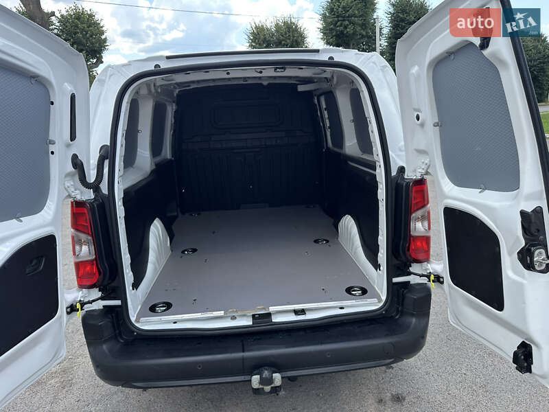 Грузовой фургон Opel Combo Cargo 2020 в Радивилове