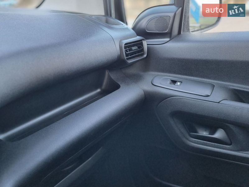 Грузовой фургон Opel Combo Cargo 2020 в Полтаве фото 30 Грузовой фургон Opel Combo Cargo 2020 в Полтаве