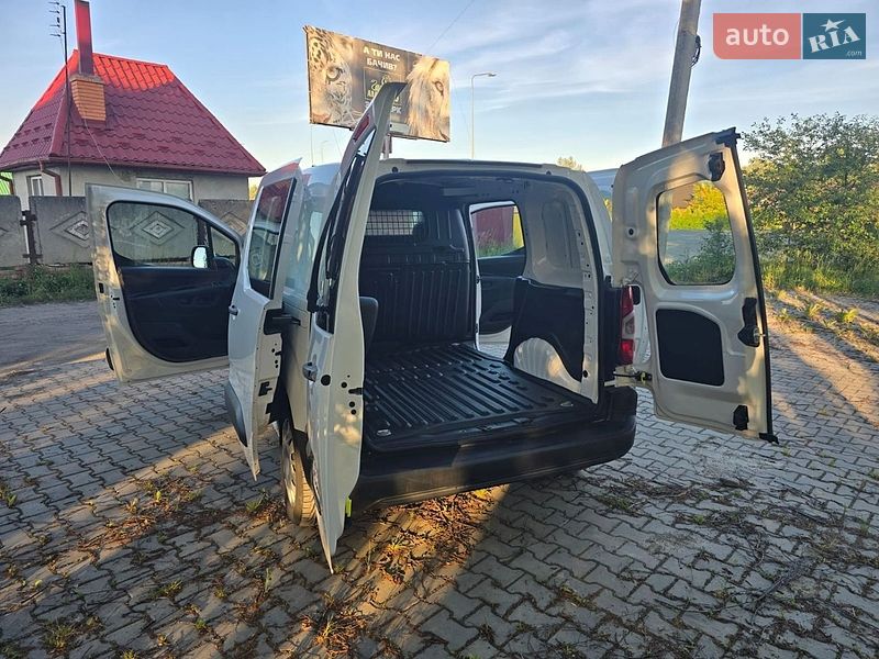 Грузовой фургон Opel Combo Cargo 2021 в Стрые