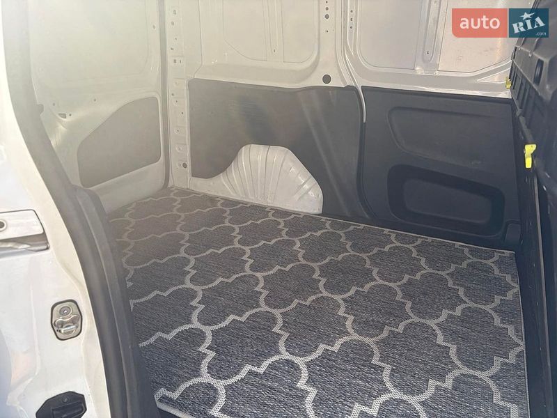 Вантажний фургон Opel Combo Cargo 2020 в Радивиліві