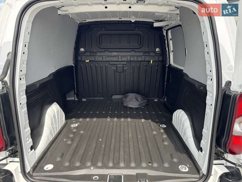 Грузовой фургон Opel Combo-e 2022 в Ровно
