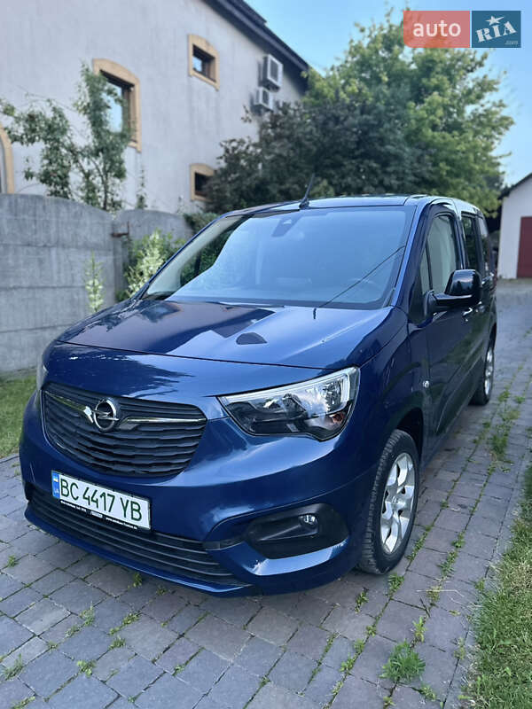 Микровэн Opel Combo-e 2022 в 