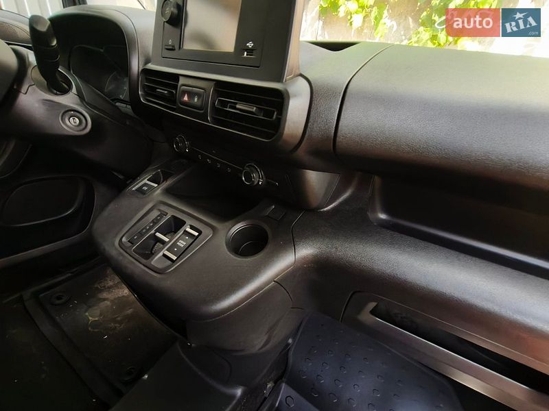 Грузовой фургон Opel Combo-e 2022 в Киеве