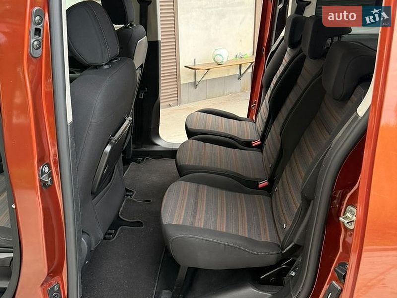 Минивэн Opel Combo-e 2022 в Калуше