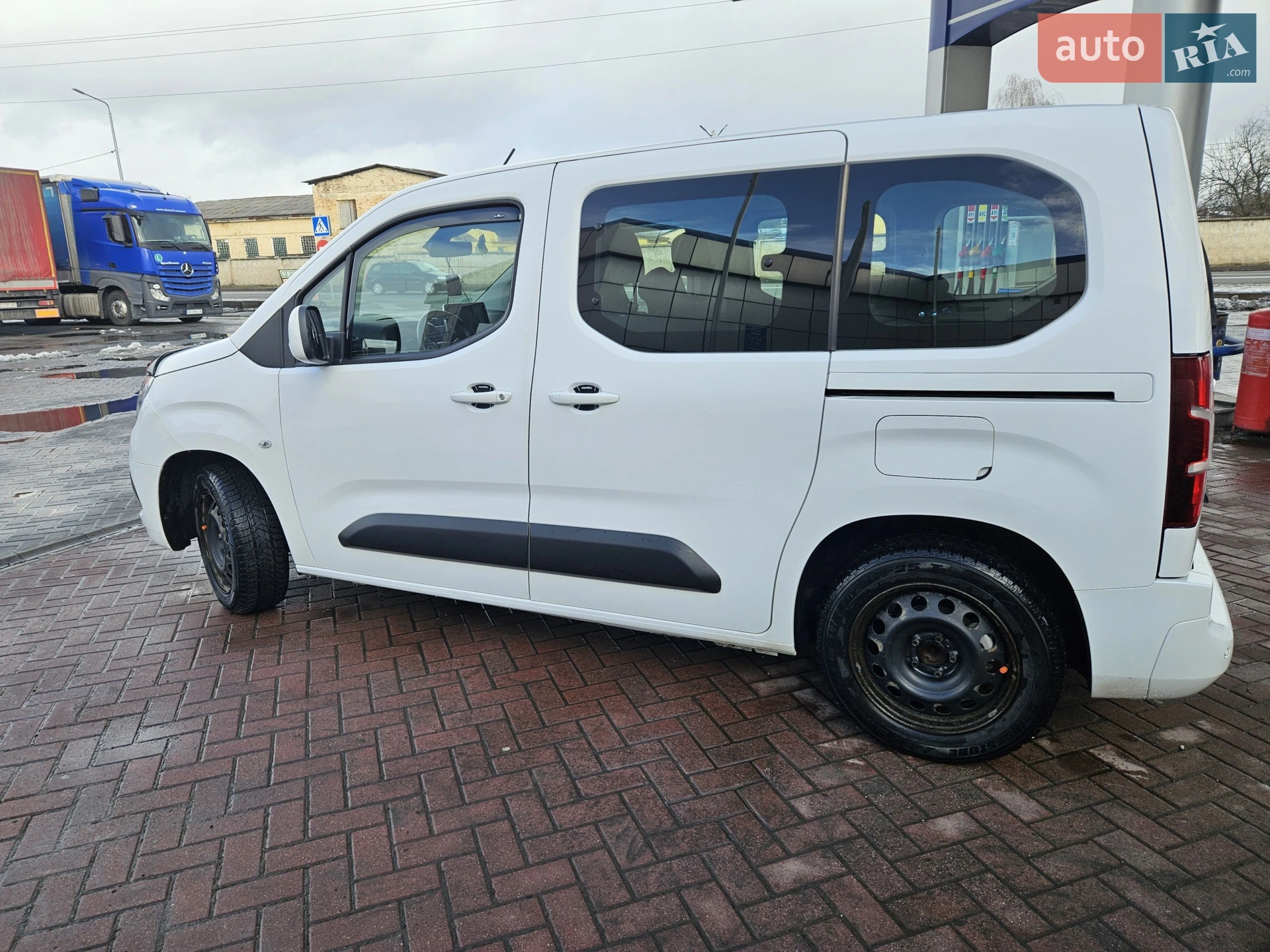 2019 Opel Combo - мініатюра 10