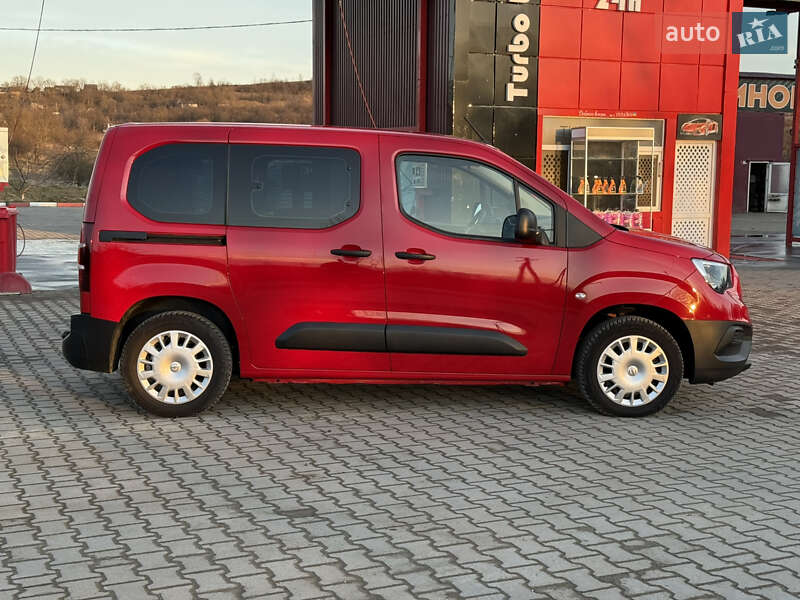 Мінівен Opel Combo Life 2021 в Чернівцях