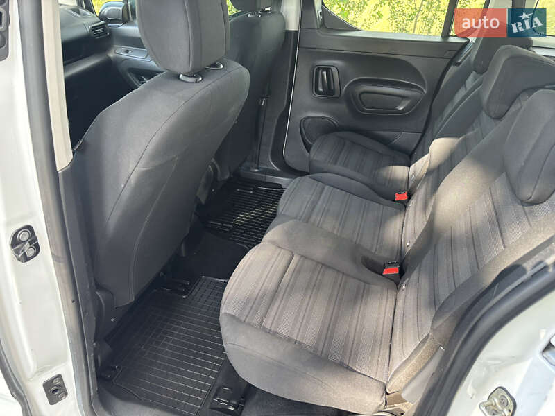 Минивэн Opel Combo Life 2019 в Барышевке фото 18 Минивэн Opel Combo Life 2019 в Барышевке