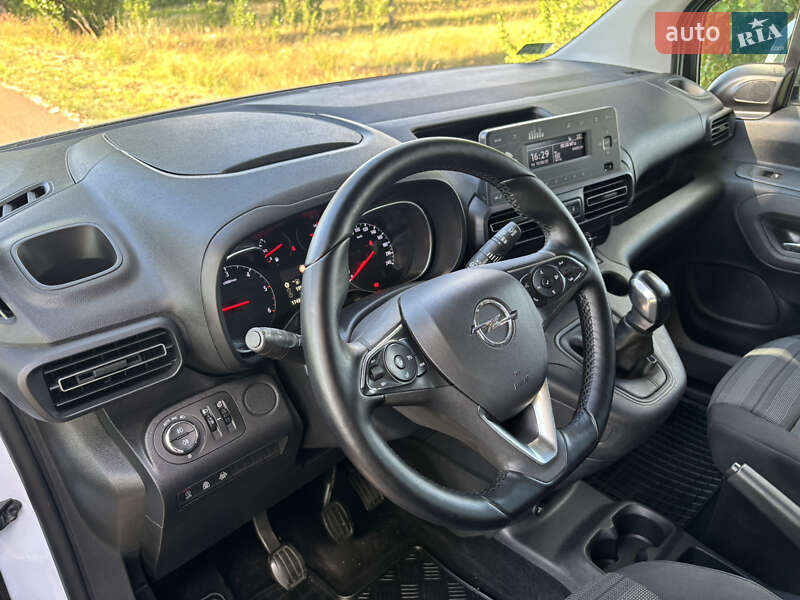 Минивэн Opel Combo Life 2019 в Барышевке фото 31 Минивэн Opel Combo Life 2019 в Барышевке