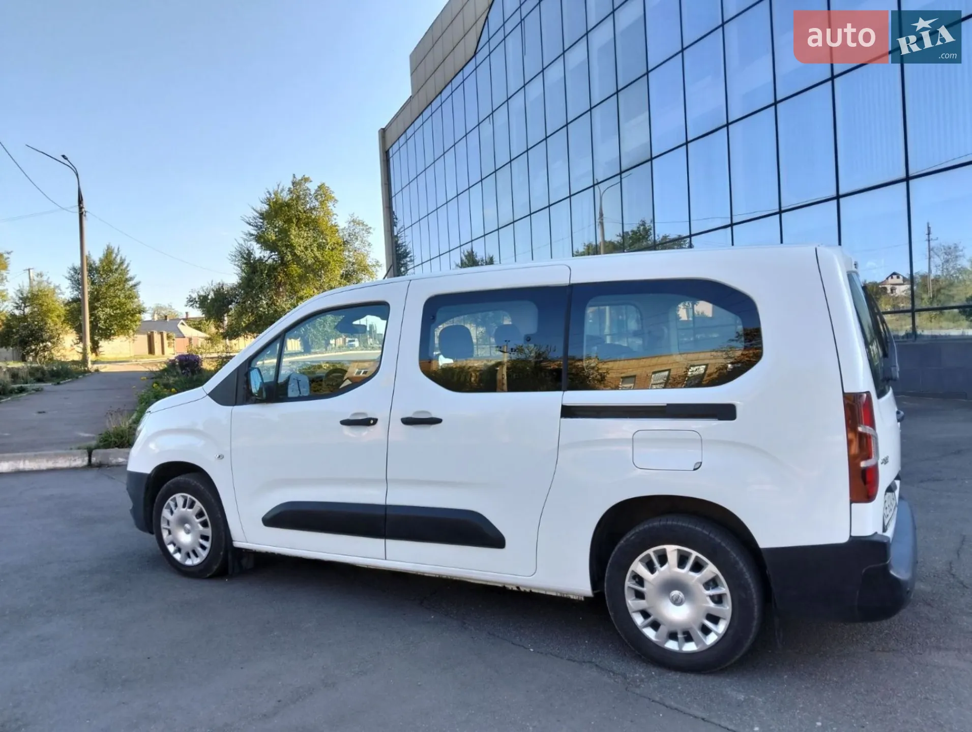 2021 Opel Combo - мініатюра 5