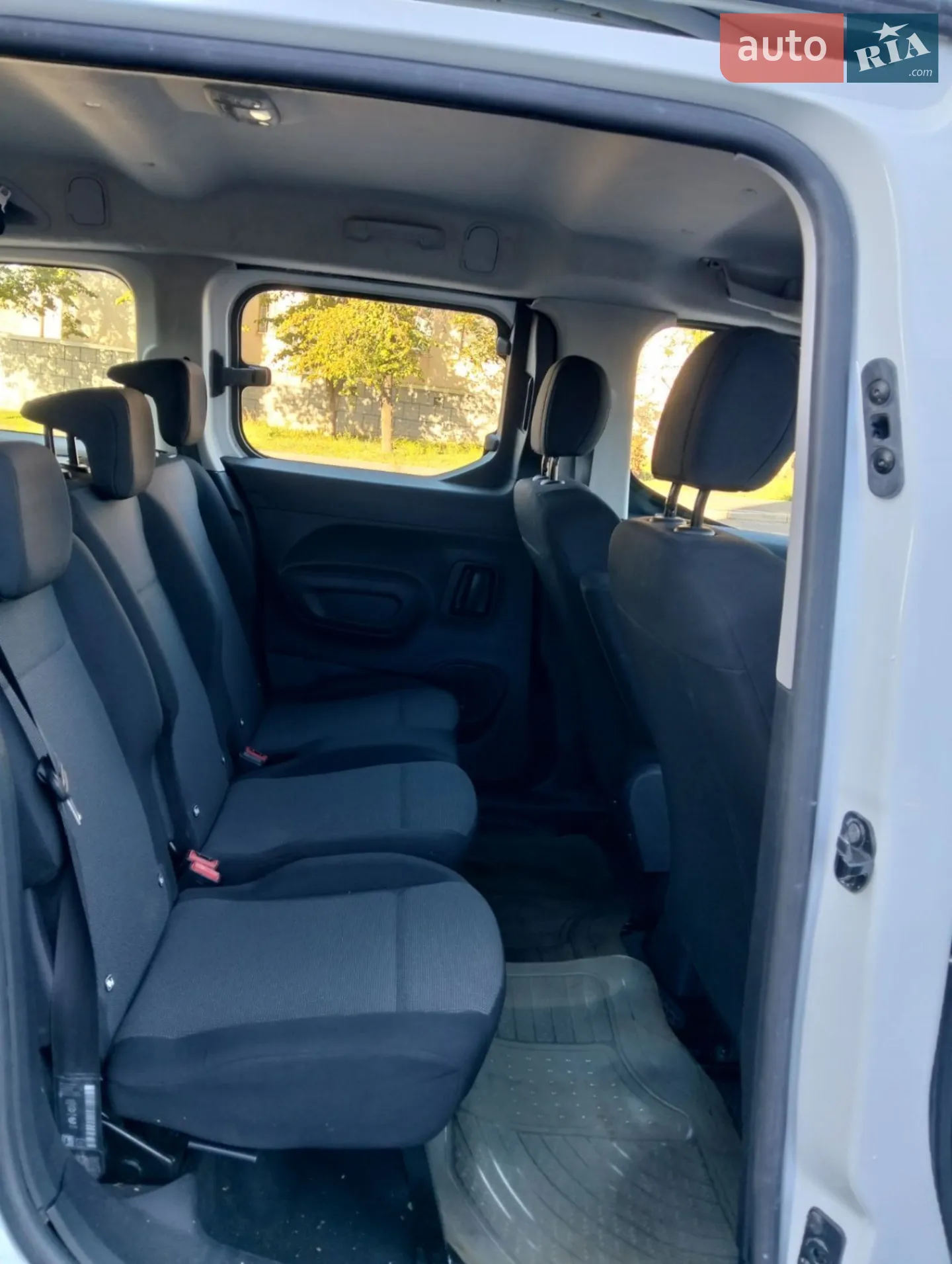 2021 Opel Combo - мініатюра 8