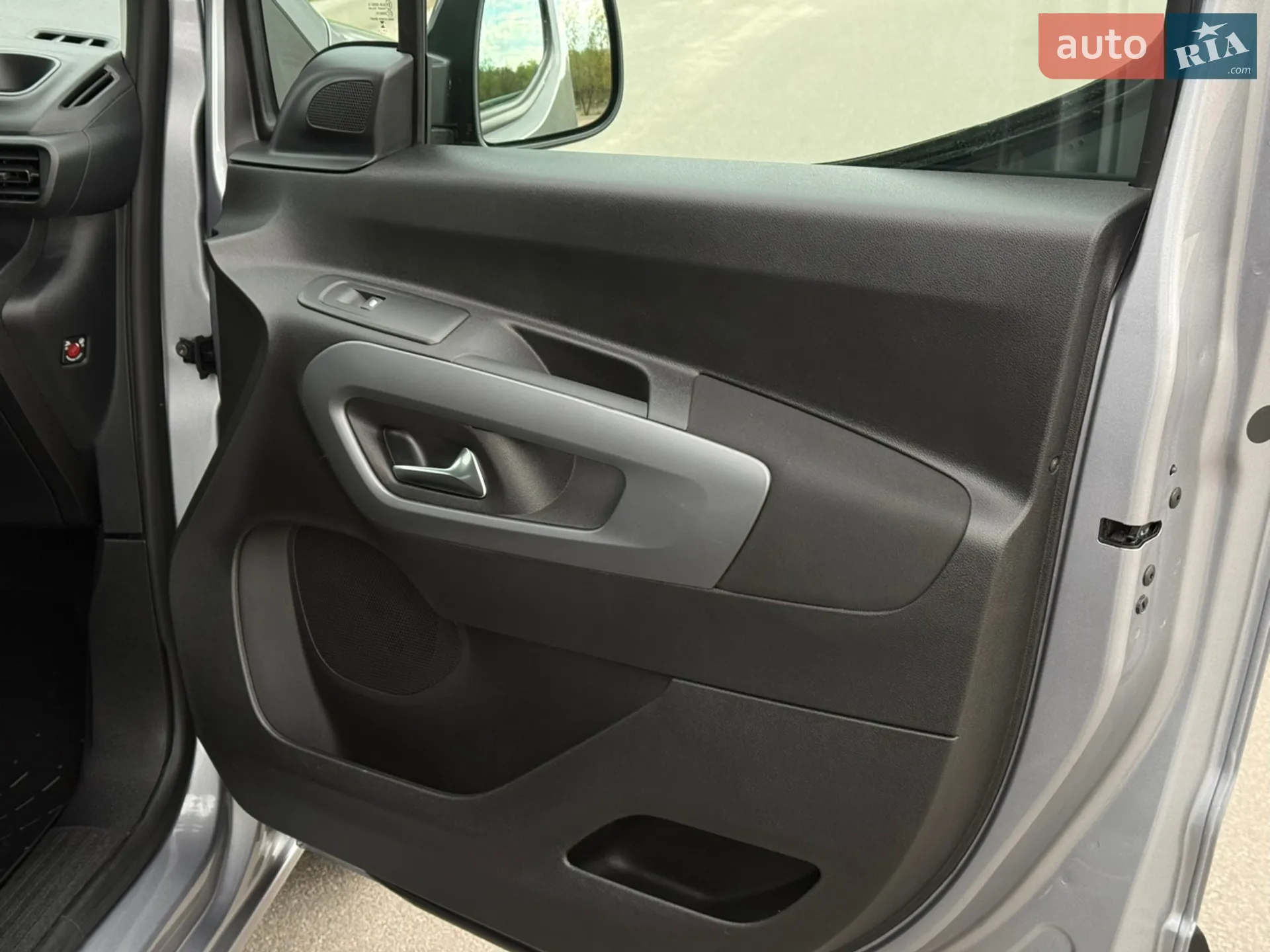 2025 Opel Combo - мініатюра 27