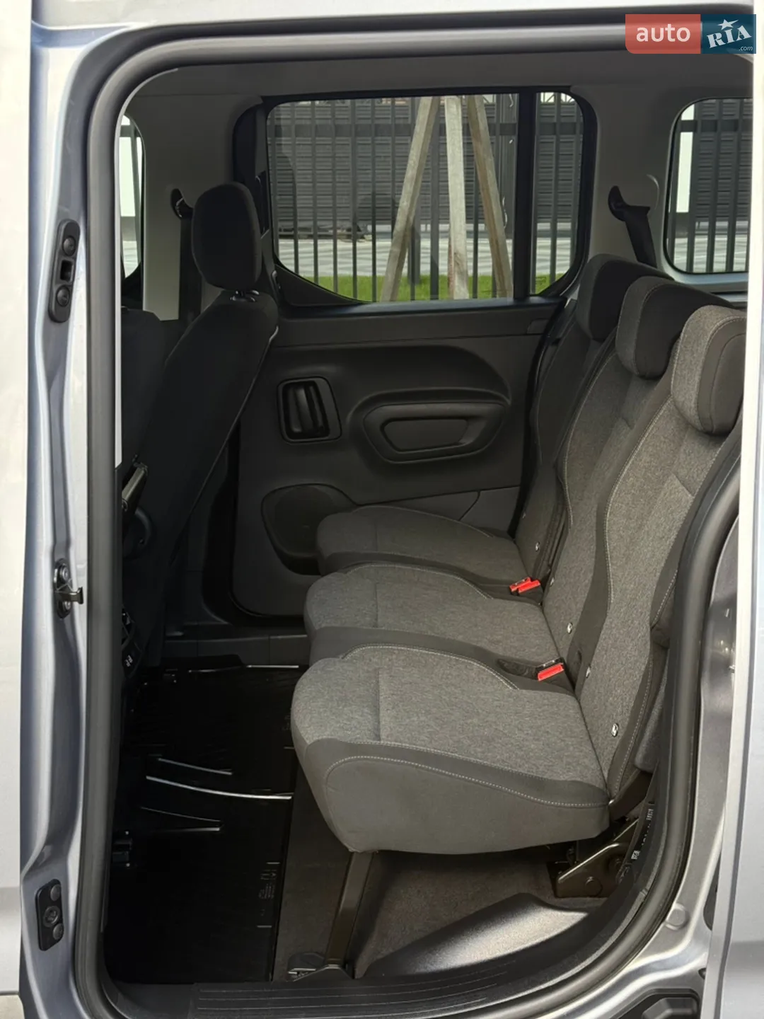 2025 Opel Combo - мініатюра 31