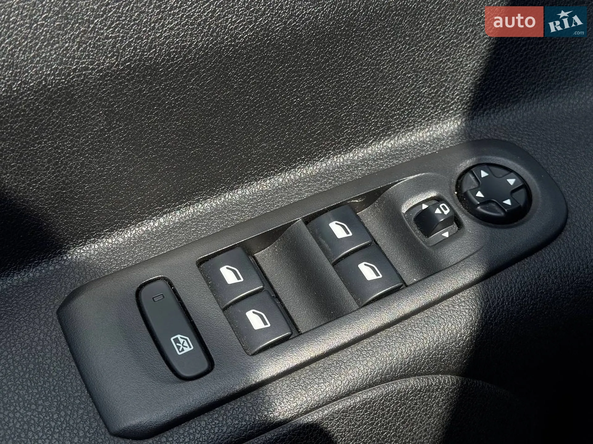 2018 Opel Combo - мініатюра 24