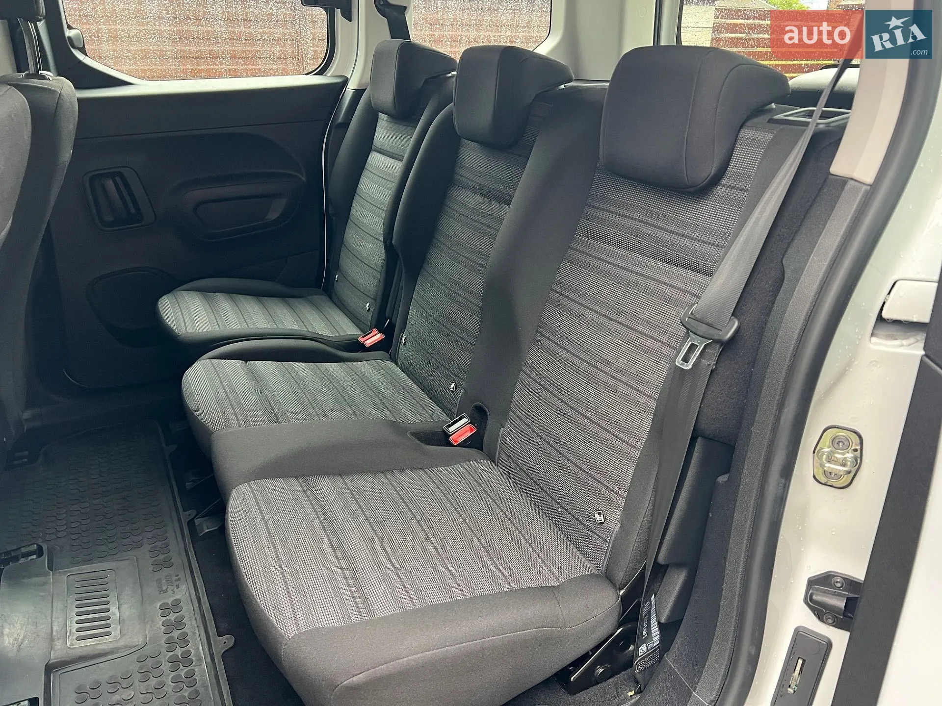 2019 Opel Combo - мініатюра 10