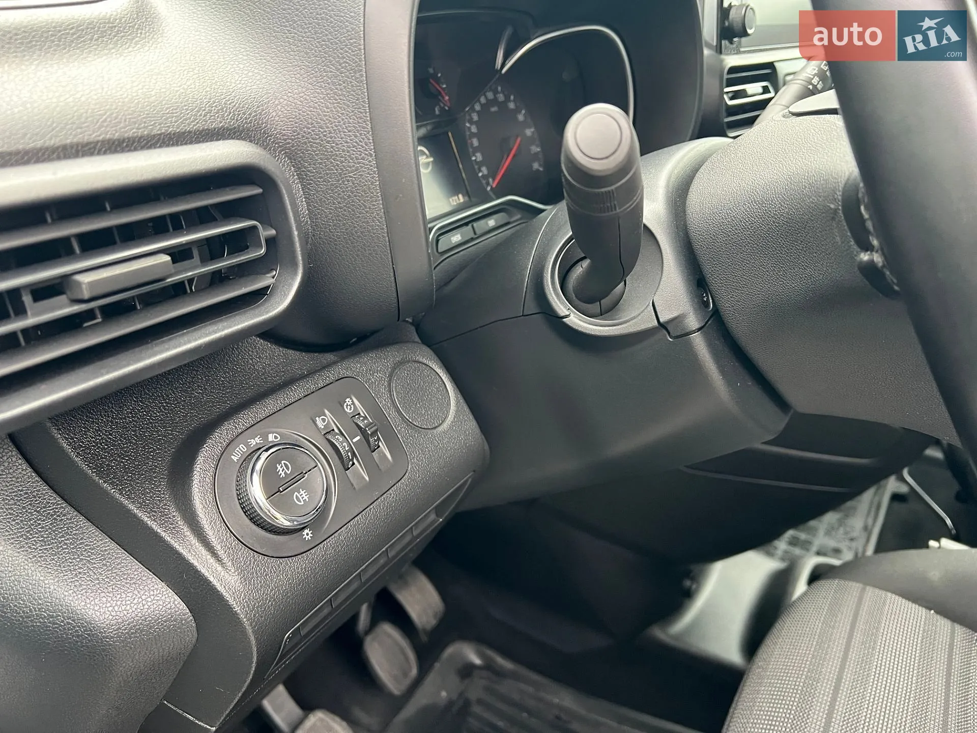 2019 Opel Combo - мініатюра 16