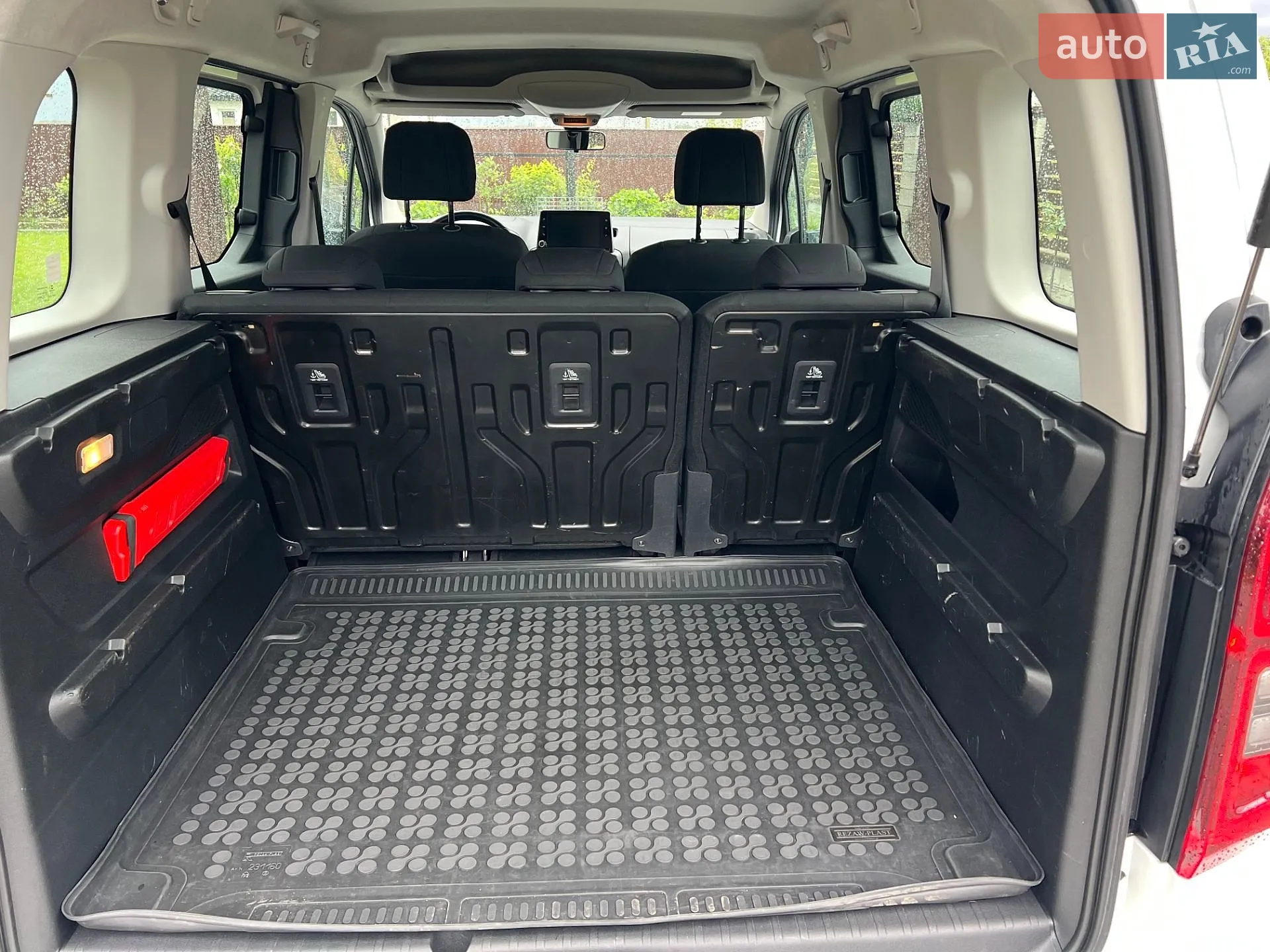 2019 Opel Combo - мініатюра 18