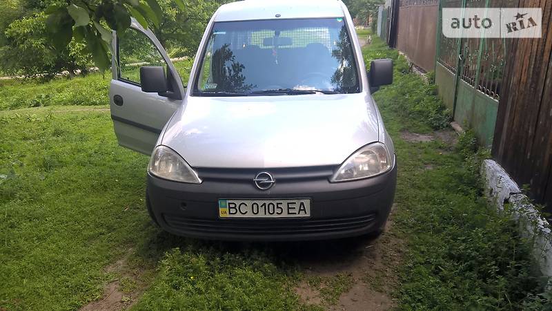 Грузопассажирский фургон Opel Combo 2007 в Львове