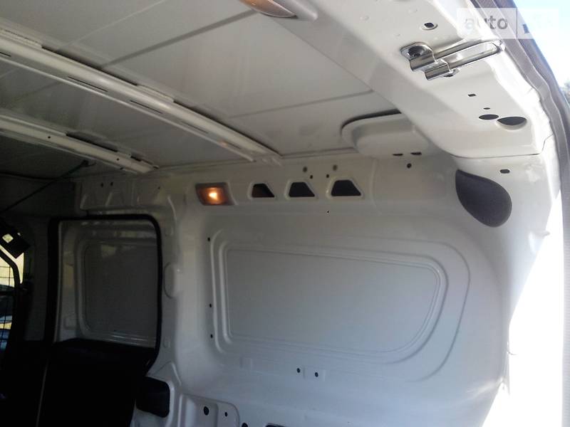 Грузопассажирский фургон Opel Combo 2012 в Ровно