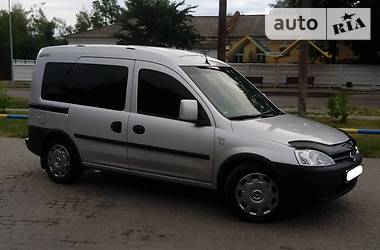 Мінівен Opel Combo 2007 в Володимир-Волинському