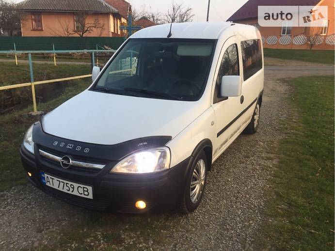 Універсал Opel Combo 2006 в Коломиї